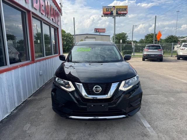 Photo of 2020 Black Nissan Rogue
