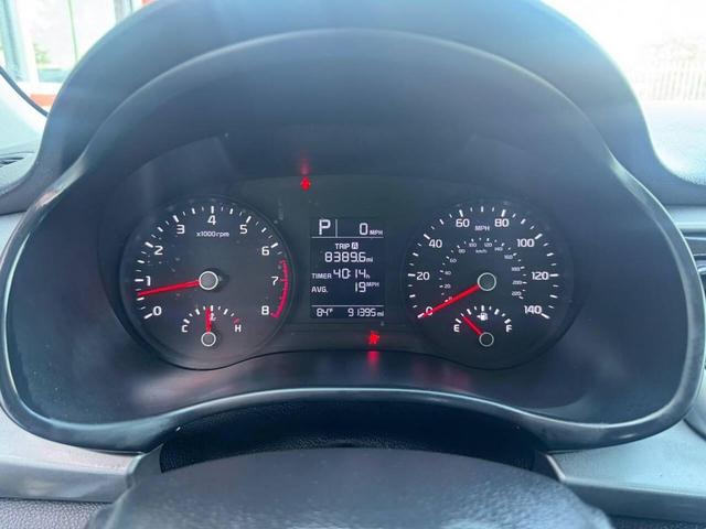 Photo of 2020 White Kia Rio