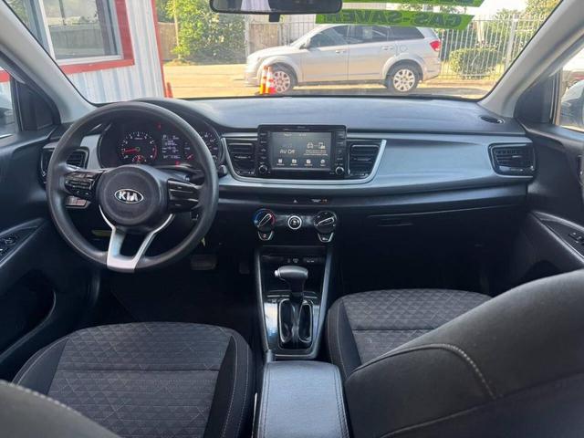 Photo of 2020 White Kia Rio