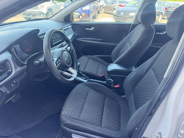 Photo of 2020 White Kia Rio