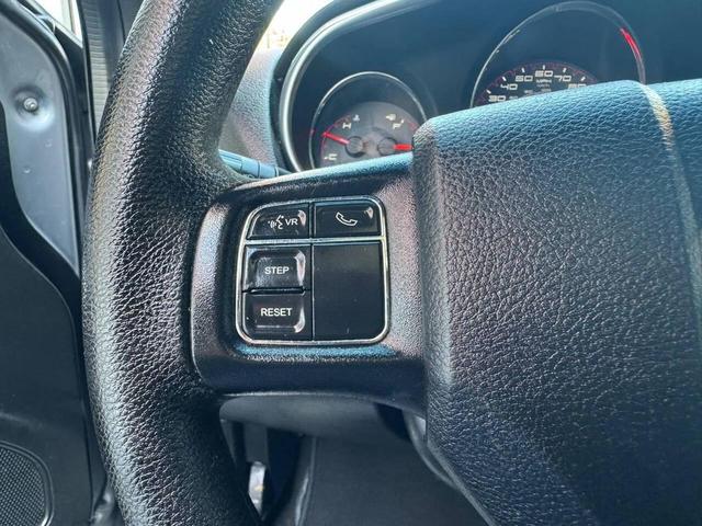 Photo of 2014 Gray Dodge Avenger