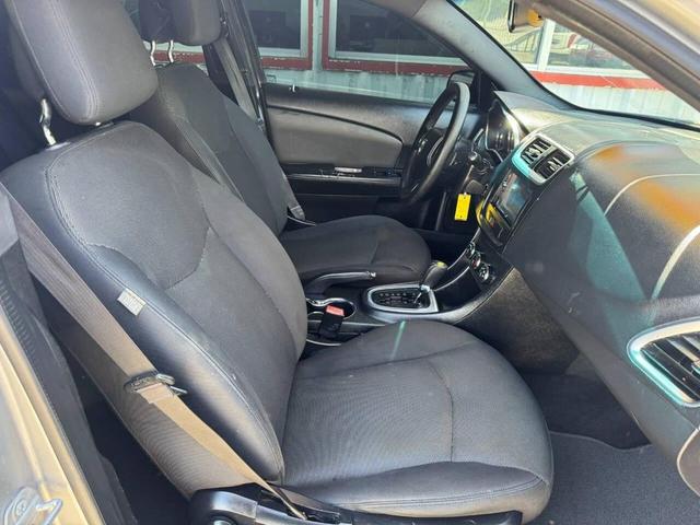 Photo of 2014 Gray Dodge Avenger