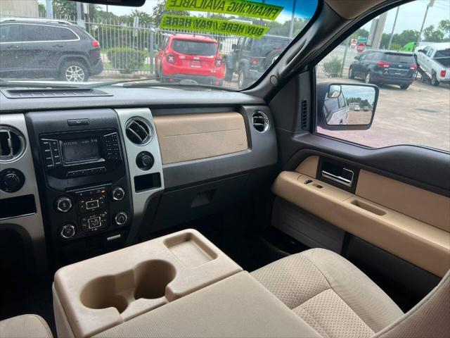 Photo of 2013 White Ford F-150