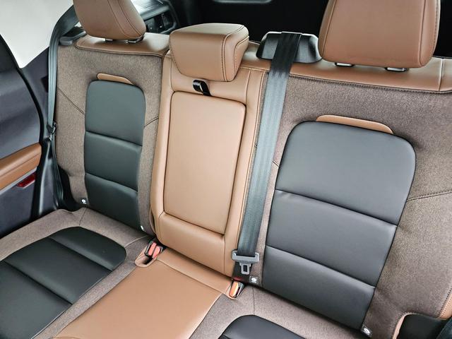 Photo of 2025 Carbonized Gray Metallic Ford Bronco Sport