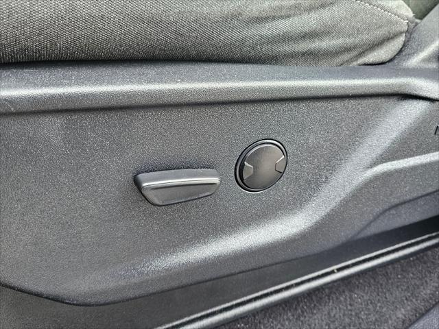 Photo of 2023 Oxford White Ford F-150
