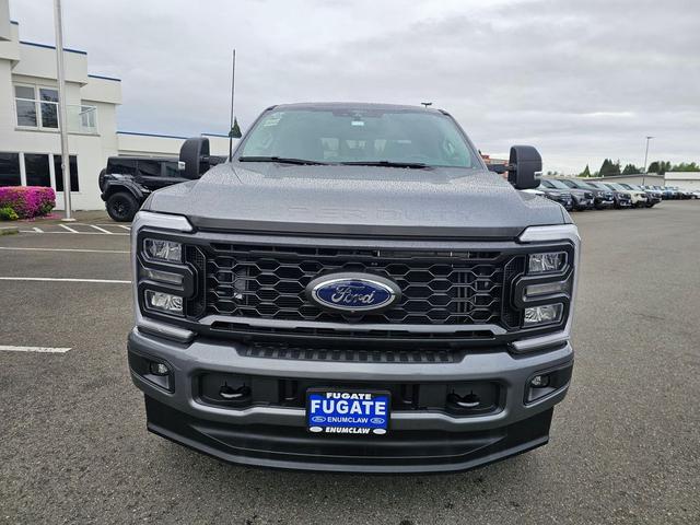 Photo of 2025 Carbonized Gray Metallic Ford F-250