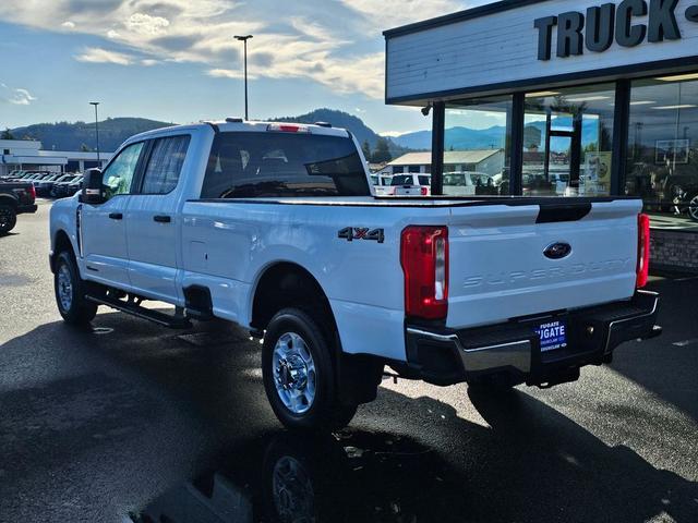 Photo of 2026 Oxford White Ford F-350