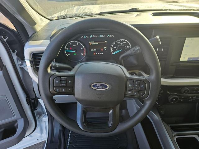 Photo of 2026 Oxford White Ford F-350