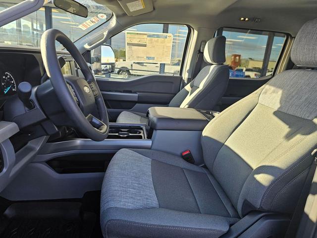Photo of 2026 Oxford White Ford F-350