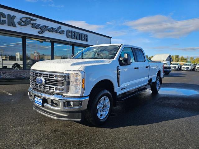 Photo of 2026 Oxford White Ford F-350