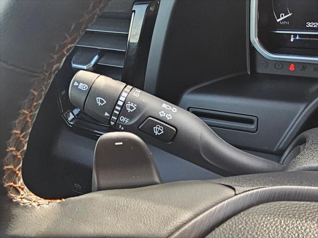 Photo of 2023 Onyx Black GMC Sierra 1500