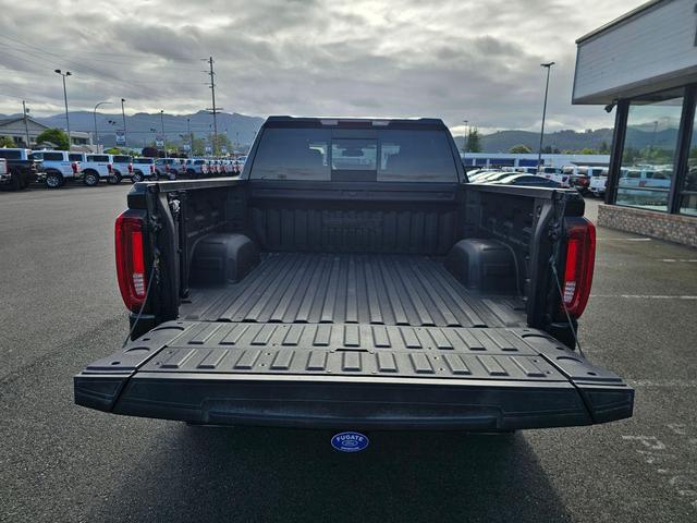 Photo of 2023 Onyx Black GMC Sierra 1500