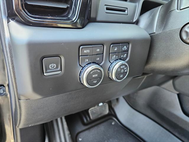 Photo of 2023 Onyx Black GMC Sierra 1500