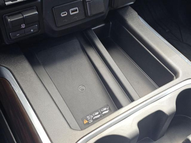 Photo of 2020 Summit White GMC Sierra 1500