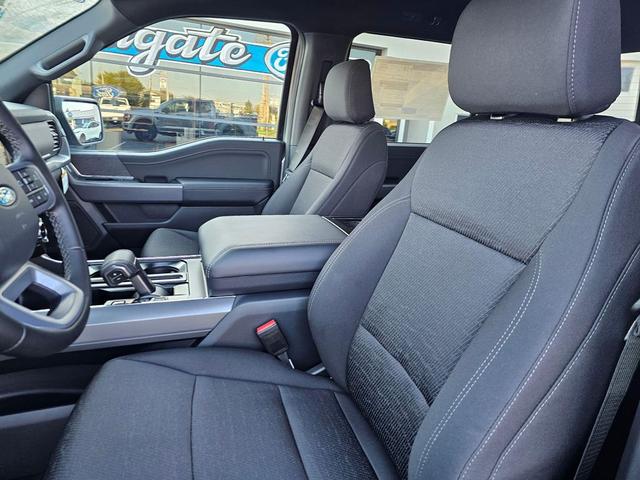 Photo of 2025 Iconic Silver Metallic Ford F-150