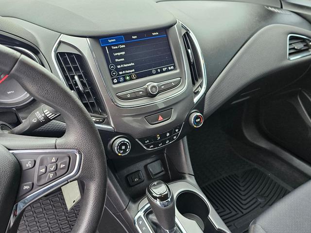 Photo of 2019 Red Hot Chevrolet Cruze