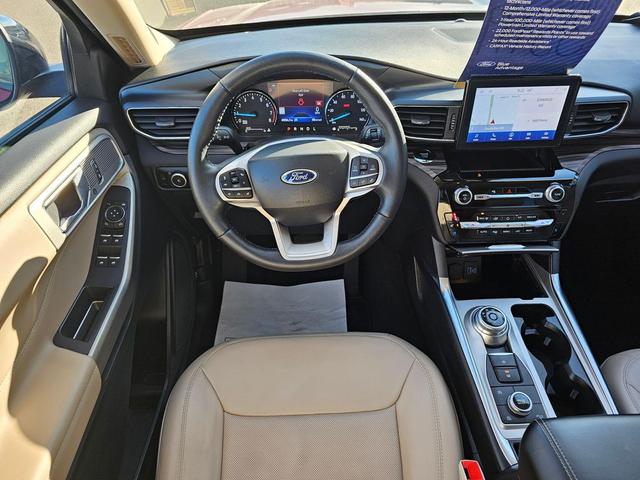 Photo of 2023 Rapid Red Metallic Tinted Clearcoat Ford Explorer