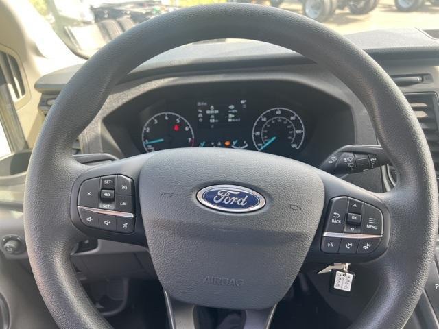 Photo of 2025 Oxford White Ford Transit-250