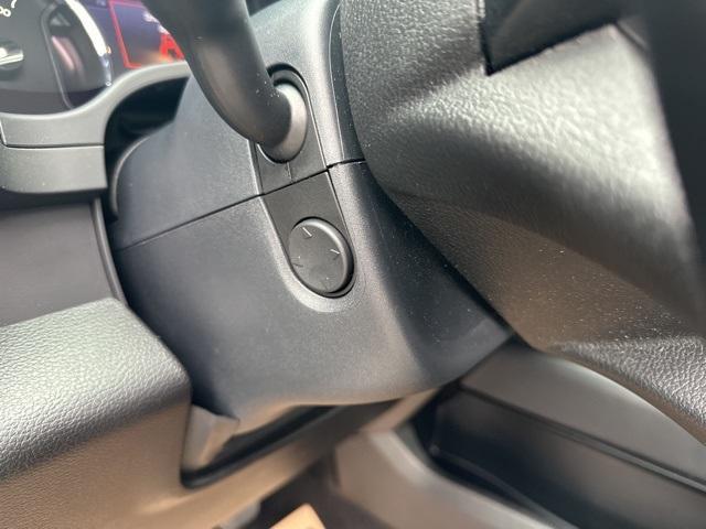 Photo of 2021 Star White Ford Expedition