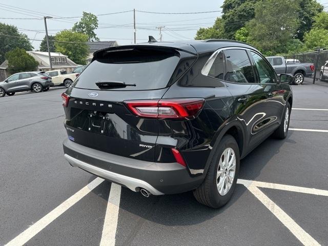 Photo of 2024 Agate Black Metallic Ford Escape