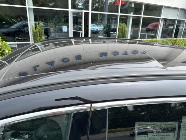 Photo of 2024 Agate Black Metallic Ford Escape