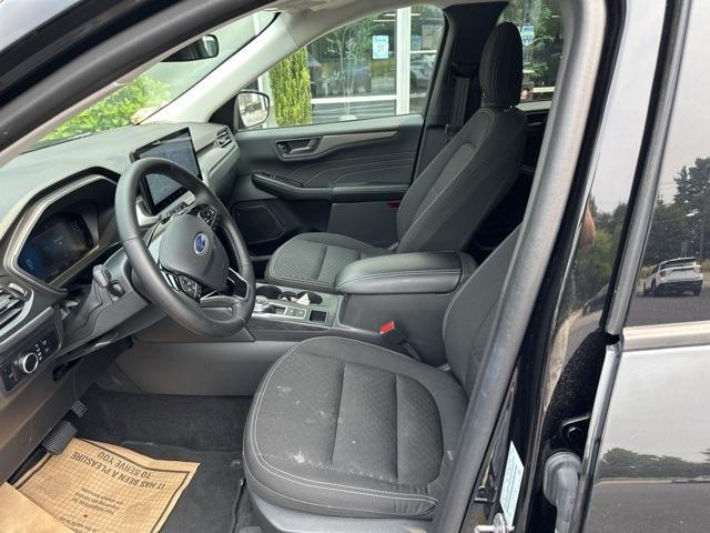 Photo of 2024 Agate Black Metallic Ford Escape