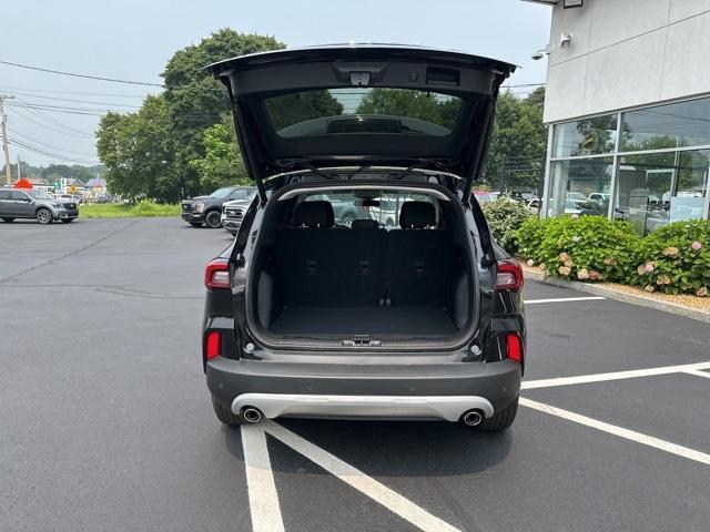 Photo of 2024 Agate Black Metallic Ford Escape
