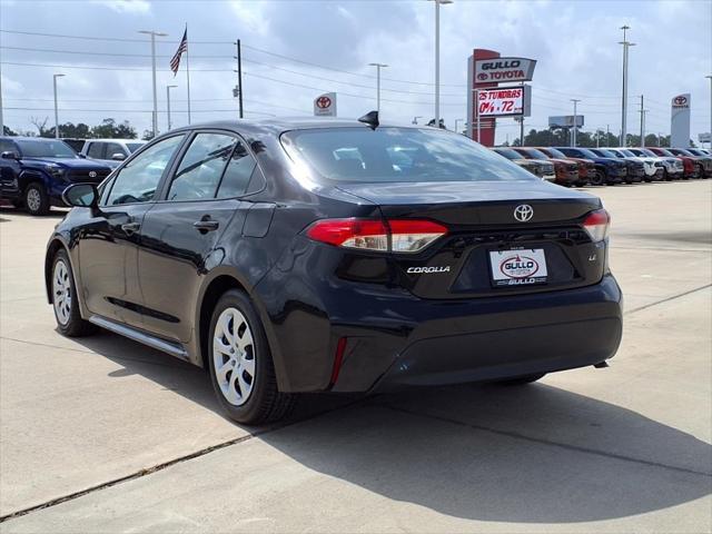 Photo of 2023 Midnight Black Metallic Toyota Corolla