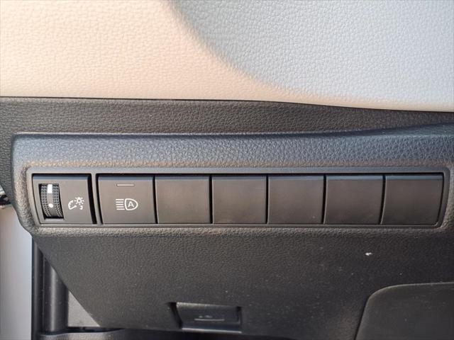 Photo of 2023 Ice Cap Toyota Corolla