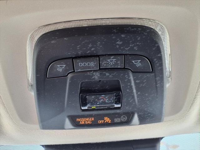 Photo of 2023 Ice Cap Toyota Corolla
