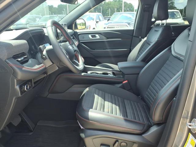 Photo of 2025 Carbonized Gray Metallic Ford Explorer