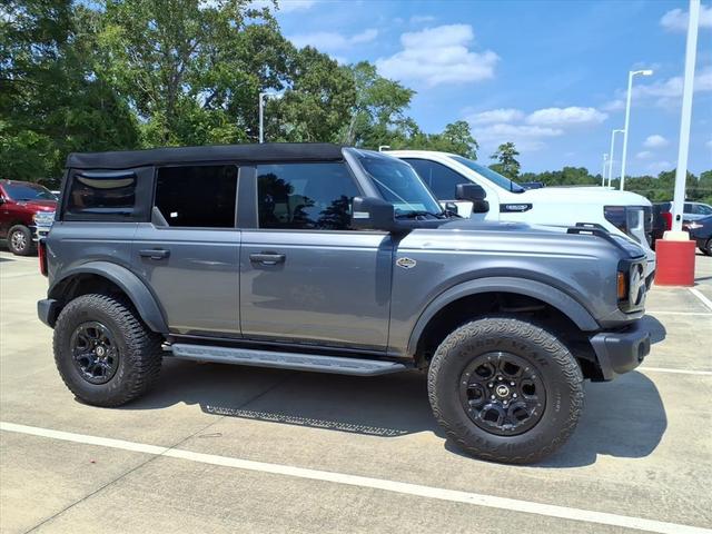 Photo of 2023 Carbonized Gray Metallic Ford Bronco