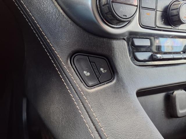 Photo of 2018 Summit White Chevrolet Tahoe