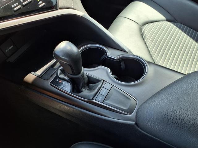 Photo of 2023 Ice Cap Toyota Camry