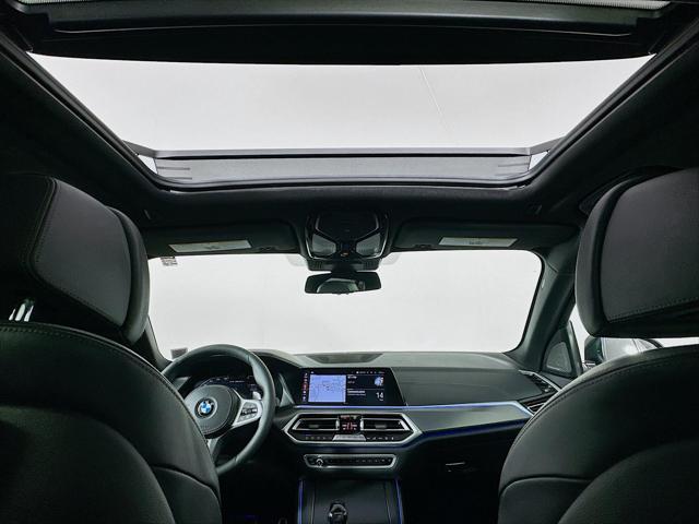 Photo of 2021 Black Sapphire Metallic BMW X5
