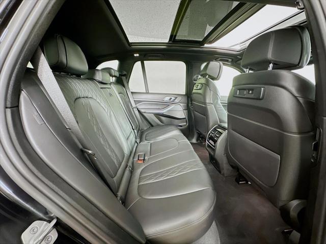 Photo of 2021 Black Sapphire Metallic BMW X5