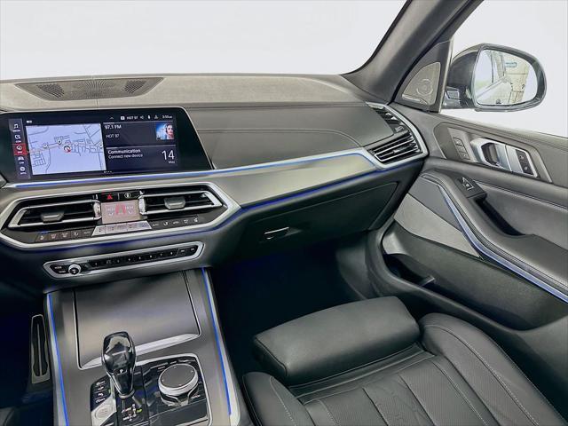Photo of 2021 Black Sapphire Metallic BMW X5