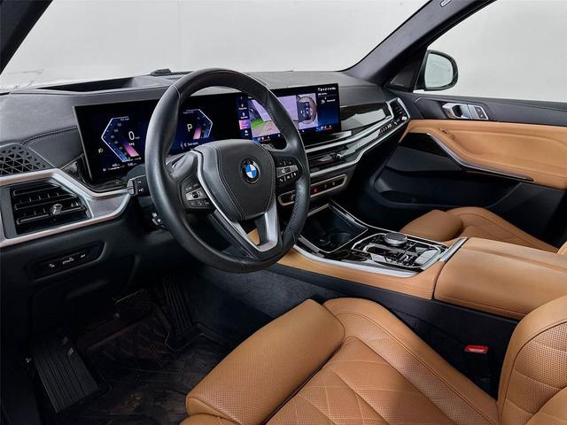 Photo of 2024 Black Sapphire Metallic BMW X5
