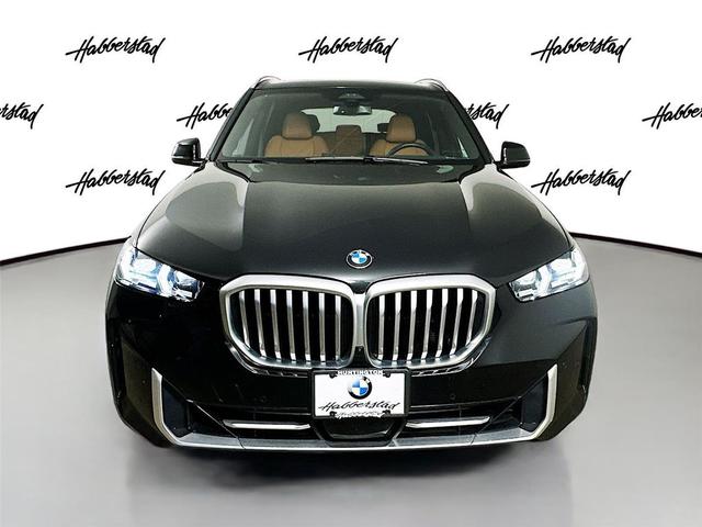 Photo of 2024 Black Sapphire Metallic BMW X5
