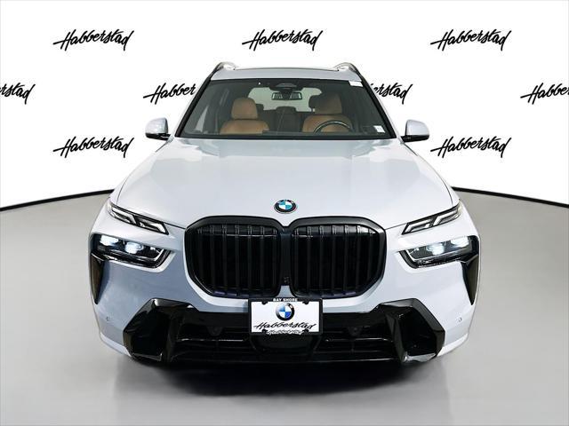 Photo of 2023 Brooklyn Grey Metallic BMW X7