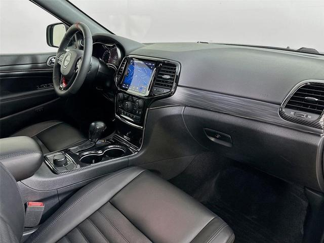 Photo of 2020 Bright White Clearcoat Jeep Grand Cherokee