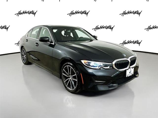 Photo of 2019 Black Sapphire Metallic BMW 330
