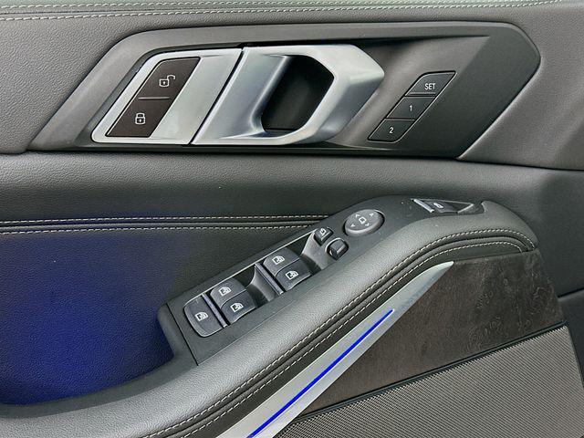 Photo of 2024 Mineral White Metallic BMW X5