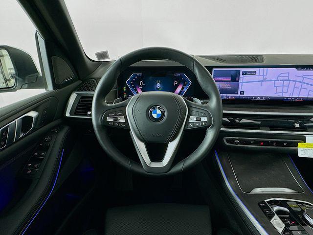 Photo of 2024 Mineral White Metallic BMW X5