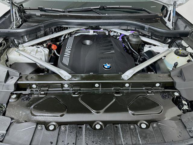 Photo of 2024 Mineral White Metallic BMW X5