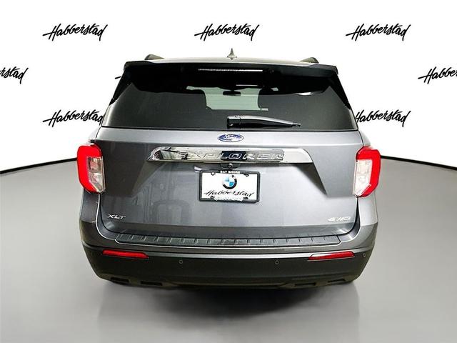 Photo of 2022 Carbonized Gray Metallic Ford Explorer