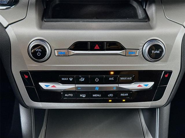 Photo of 2022 Carbonized Gray Metallic Ford Explorer