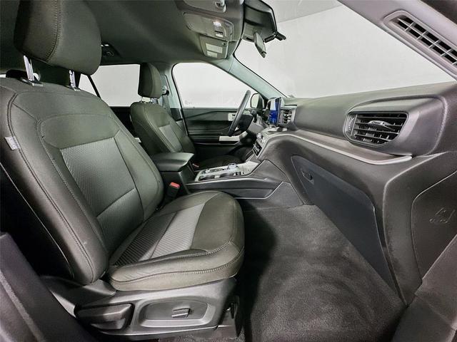 Photo of 2022 Carbonized Gray Metallic Ford Explorer