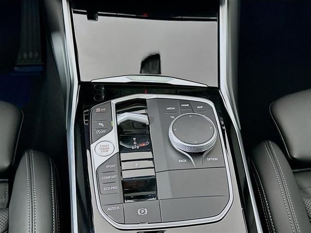 Photo of 2024 Phytonic Blue Metallic BMW 330
