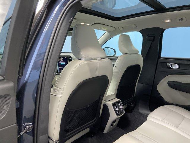 Photo of 2026 Denim Blue Volvo XC40